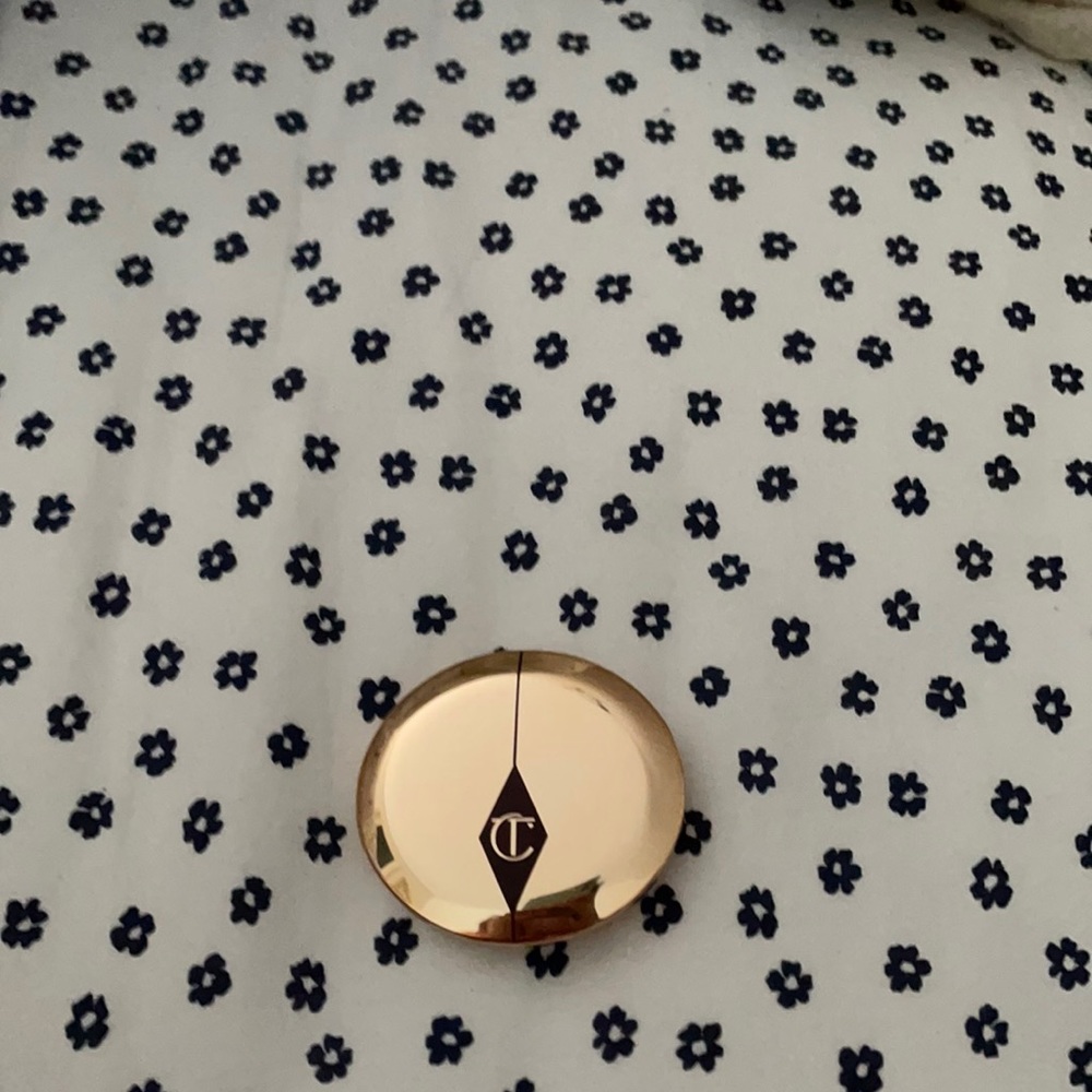 Charlotte tilbury powder